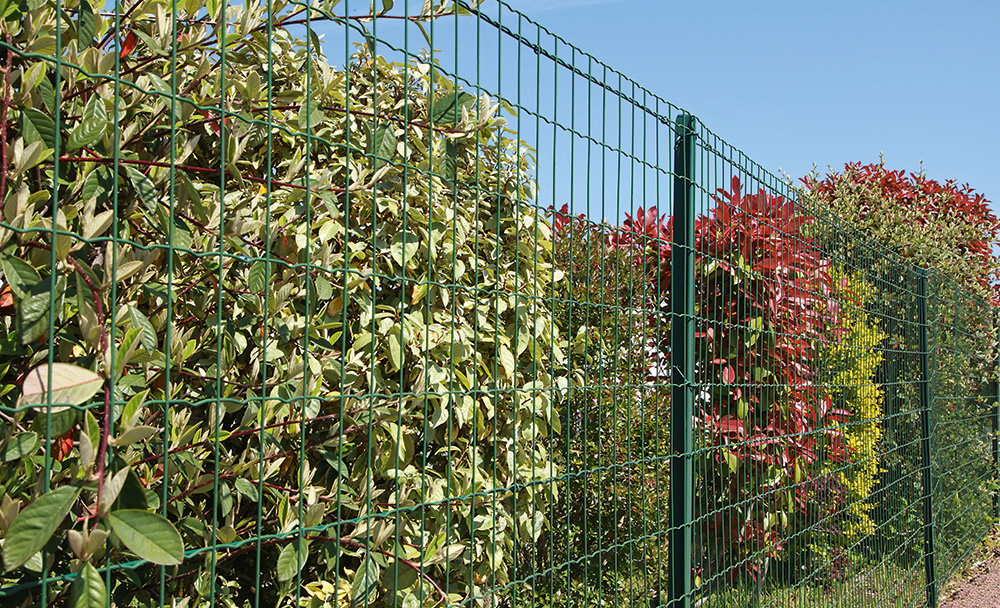 Les 4 meilleures idées de clôtures originales pour votre jardin - Artisan  clôture