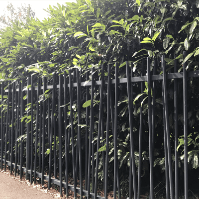 Barreaudage clôture avec barreaux verticaux gris anthracite