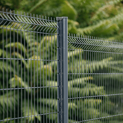 Les avantages de poser une clôture de jardin en treillis rigides